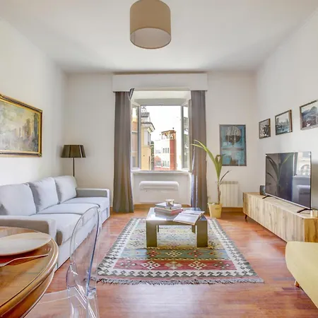 Colosseo Mecenart 77 - And ローマ