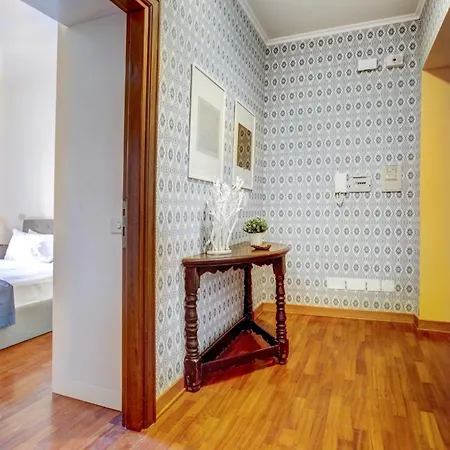 Colosseo Mecenart 77 - And * ローマ