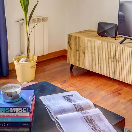 Colosseo Mecenart 77 - And アパート ローマ