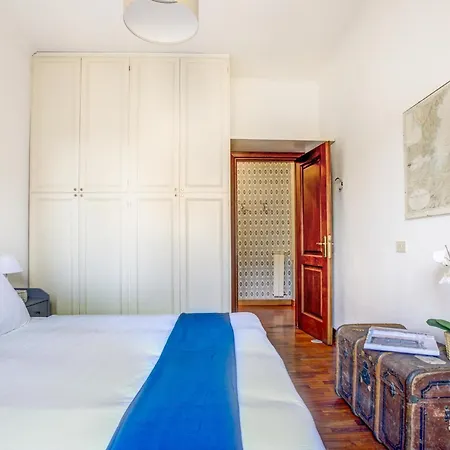 Colosseo Mecenart 77 - And * ローマ